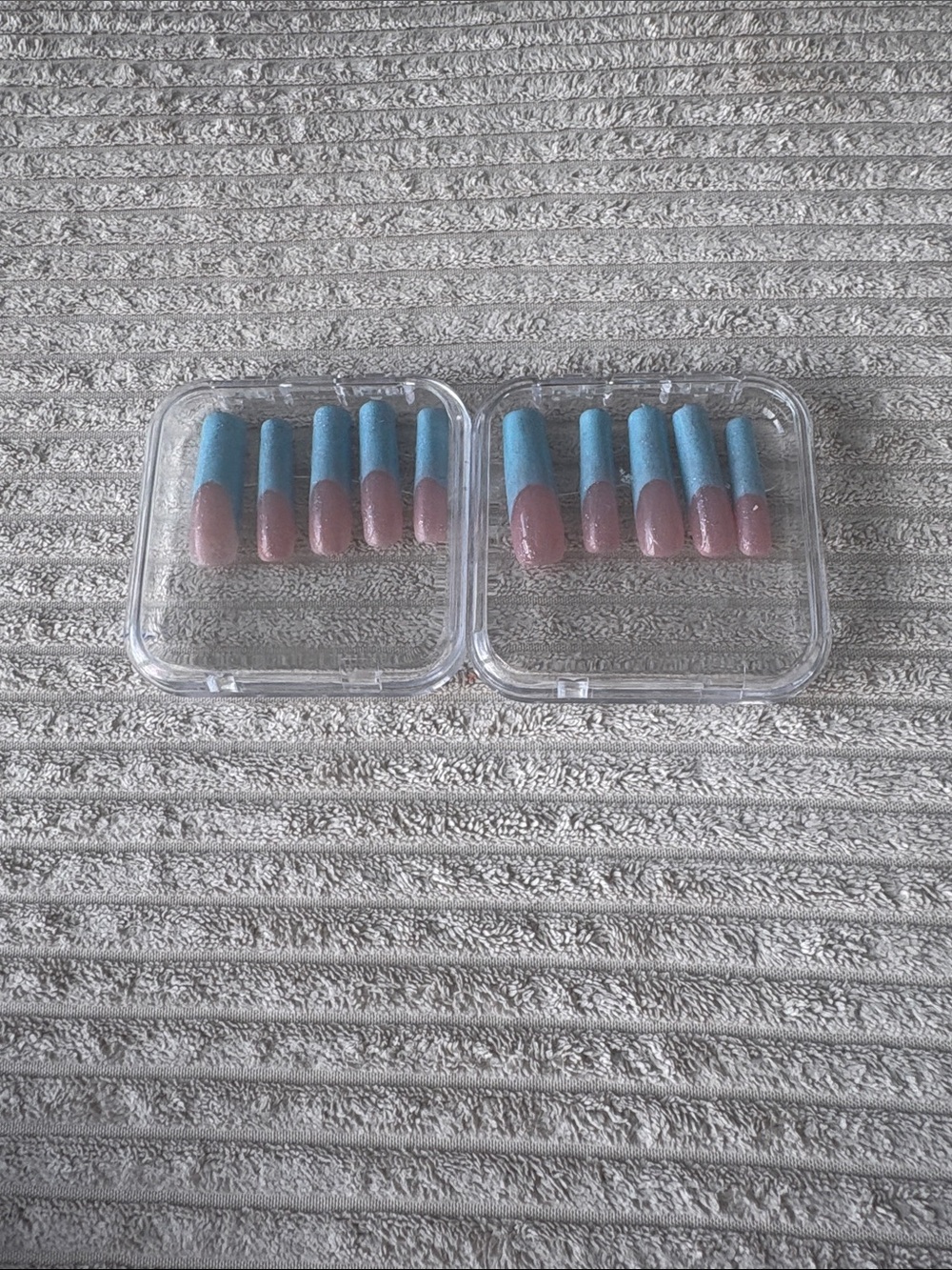 Blue and Pink Two-Tone Press-On Nail Set